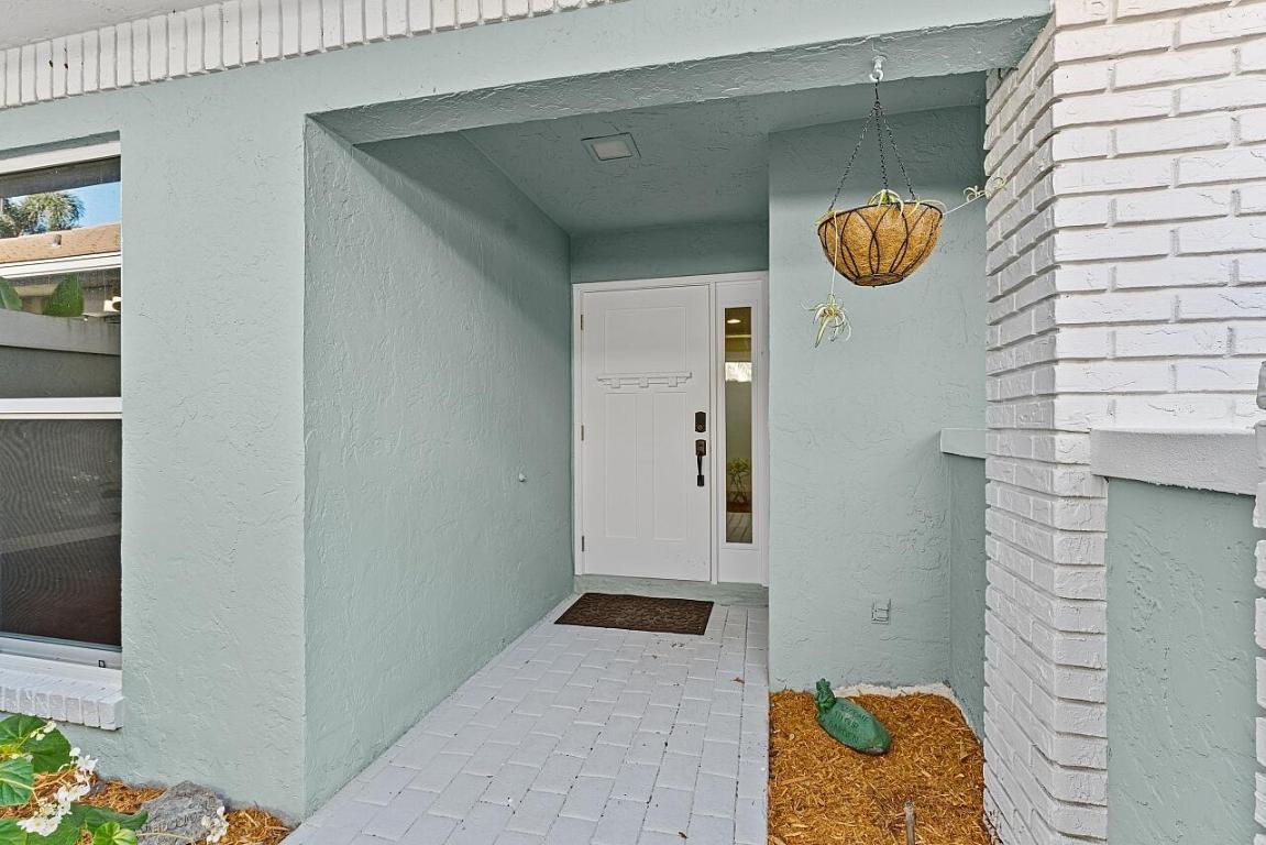 2431 SW Brookwood Lane