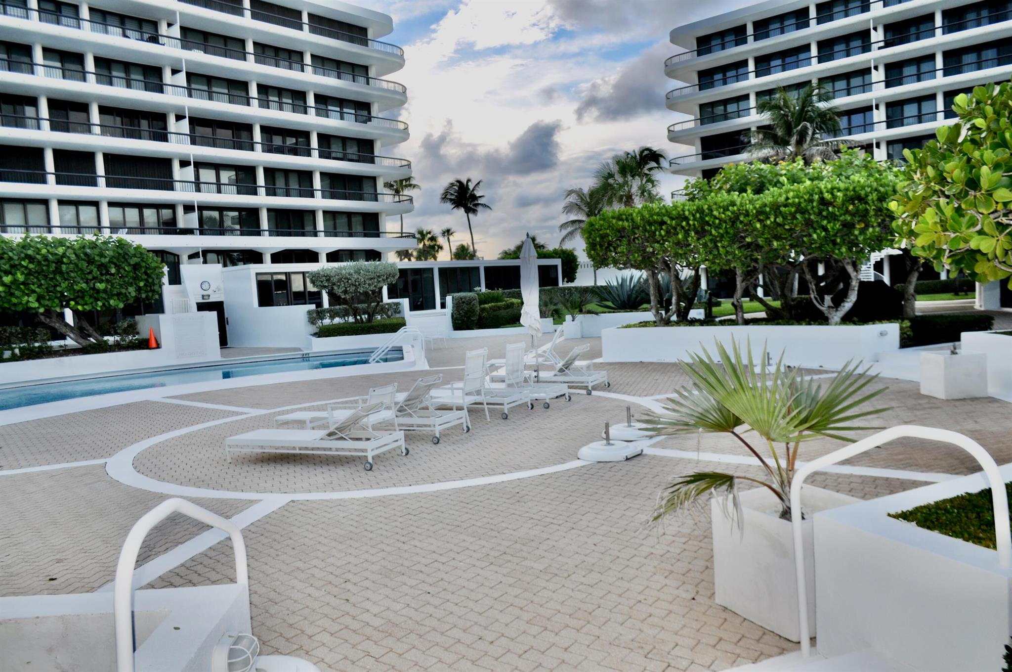 BEACH POINT CONDO - Residential Lease