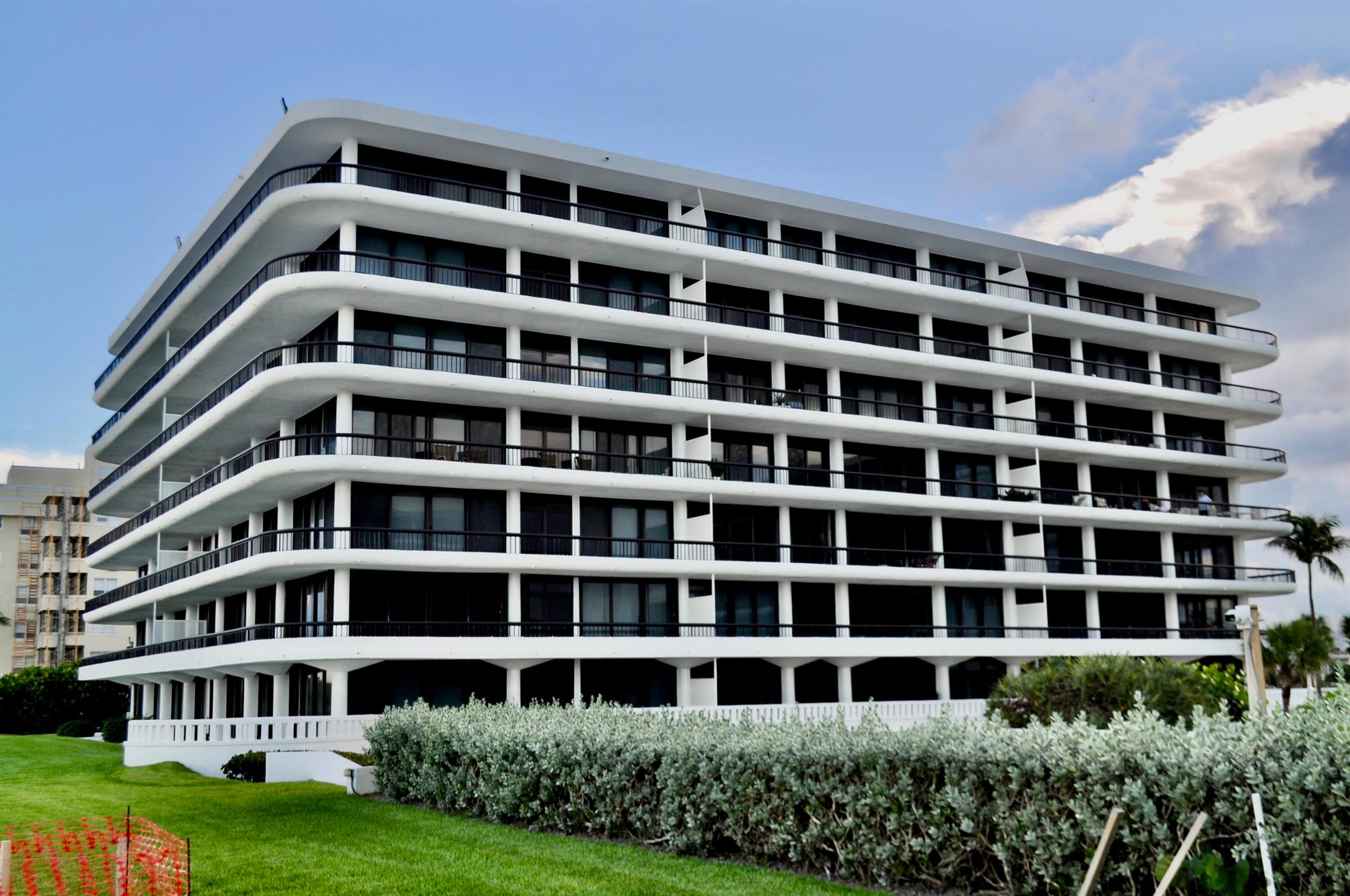 BEACH POINT CONDO - Residential Lease