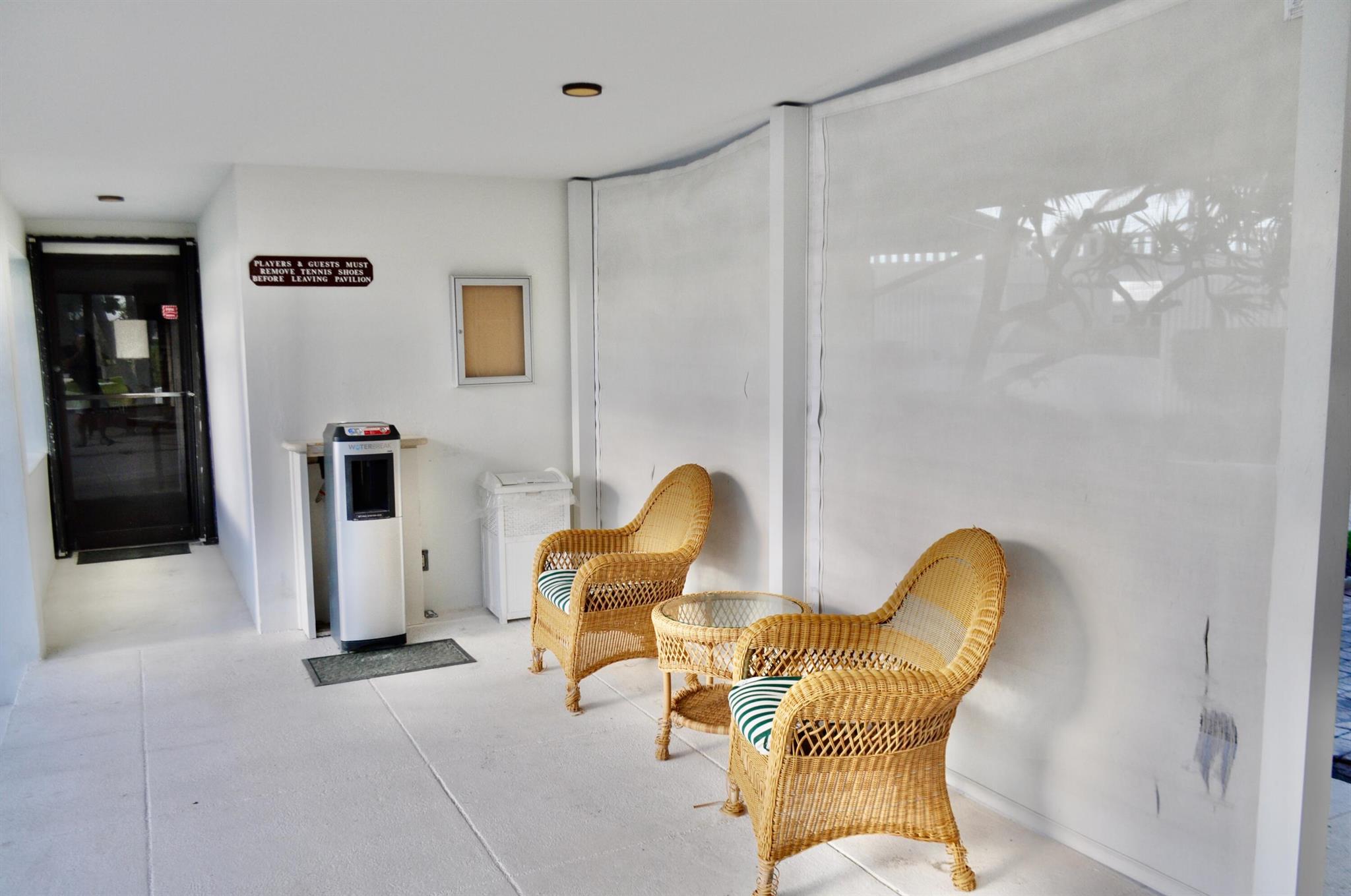BEACH POINT CONDO - Residential Lease
