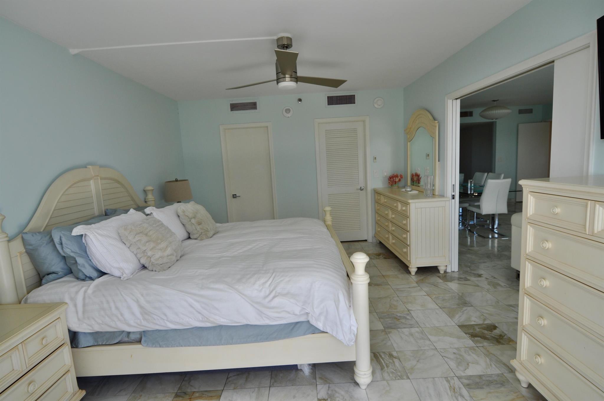 BEACH POINT CONDO - Residential Lease