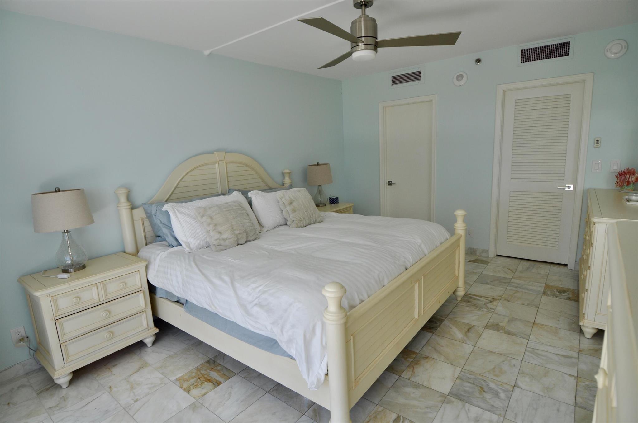 BEACH POINT CONDO - Residential Lease