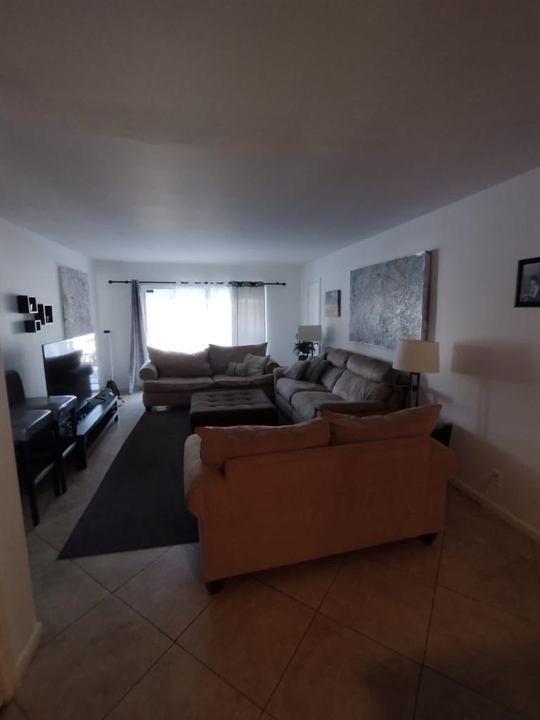 BAY COLONY CLUB CONDO - Residential Lease