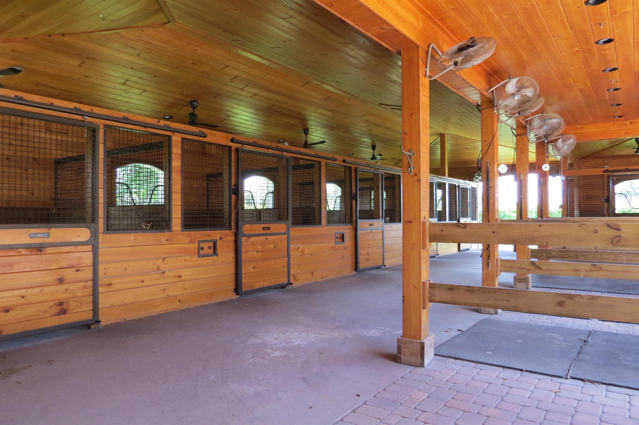 2705 Appaloosa Trail