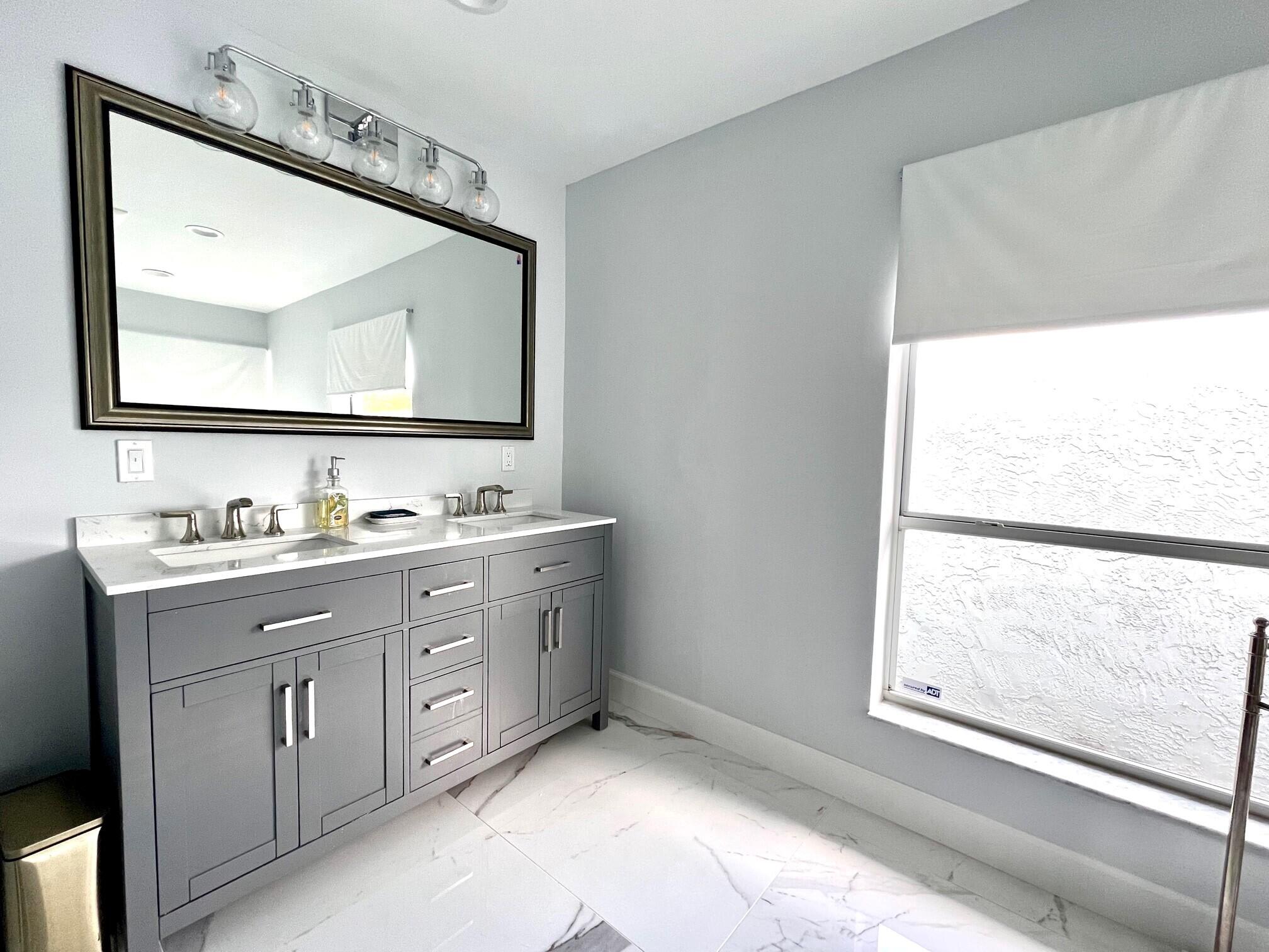 SADDLE TRAIL PARK OF WELLINGTON - Residential