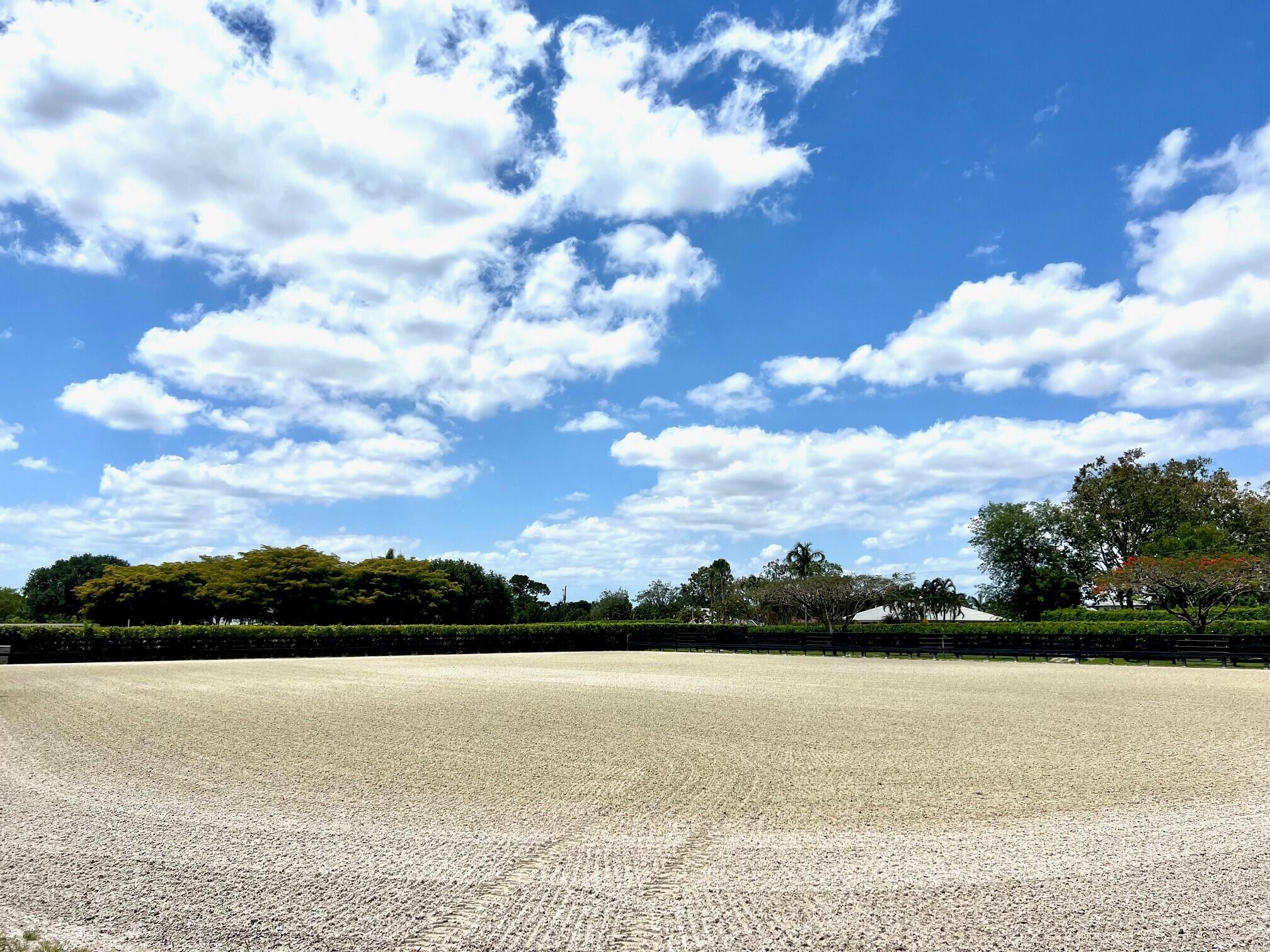 SADDLE TRAIL PARK OF WELLINGTON - Residential