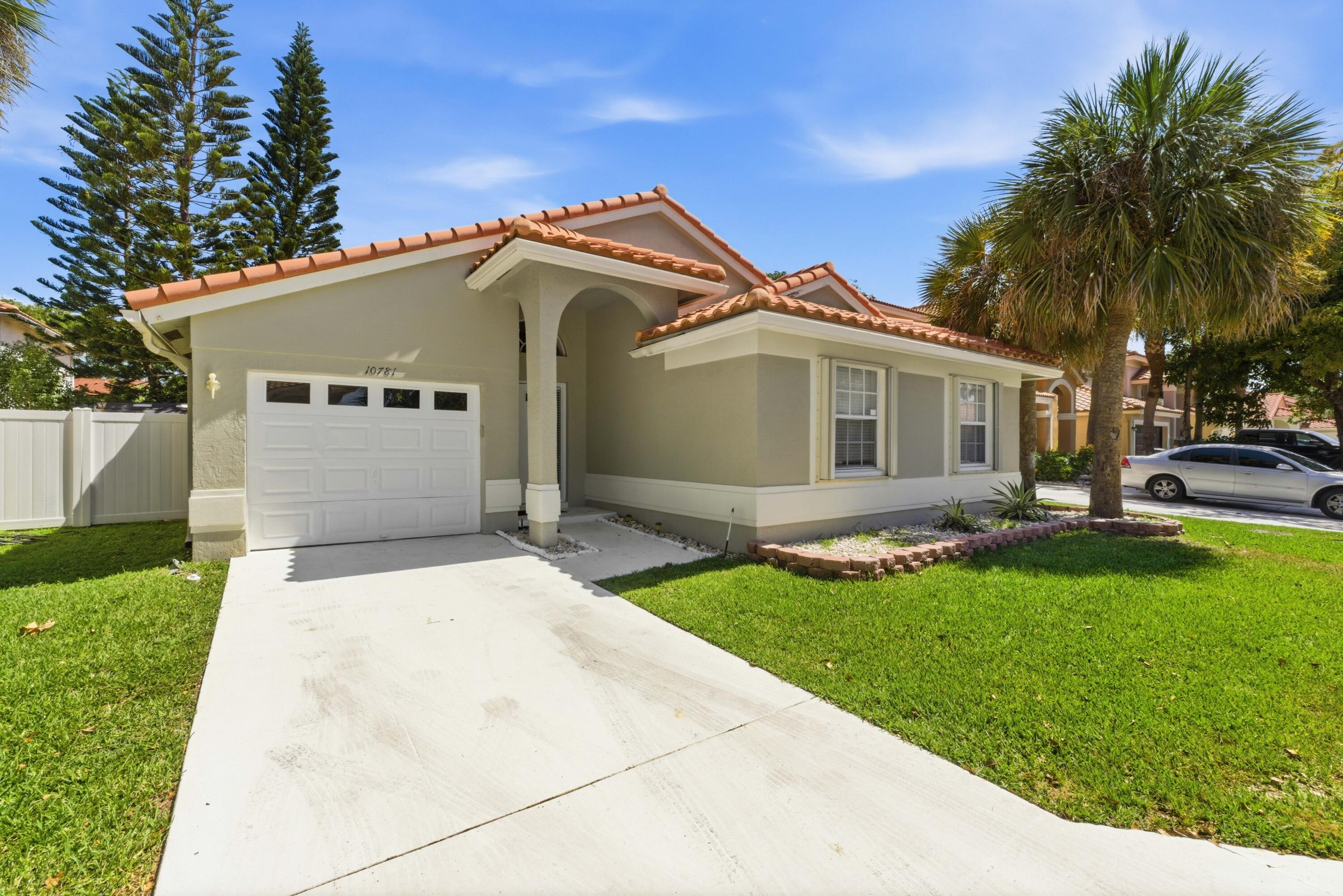 10781 Cypress Lake Terrace