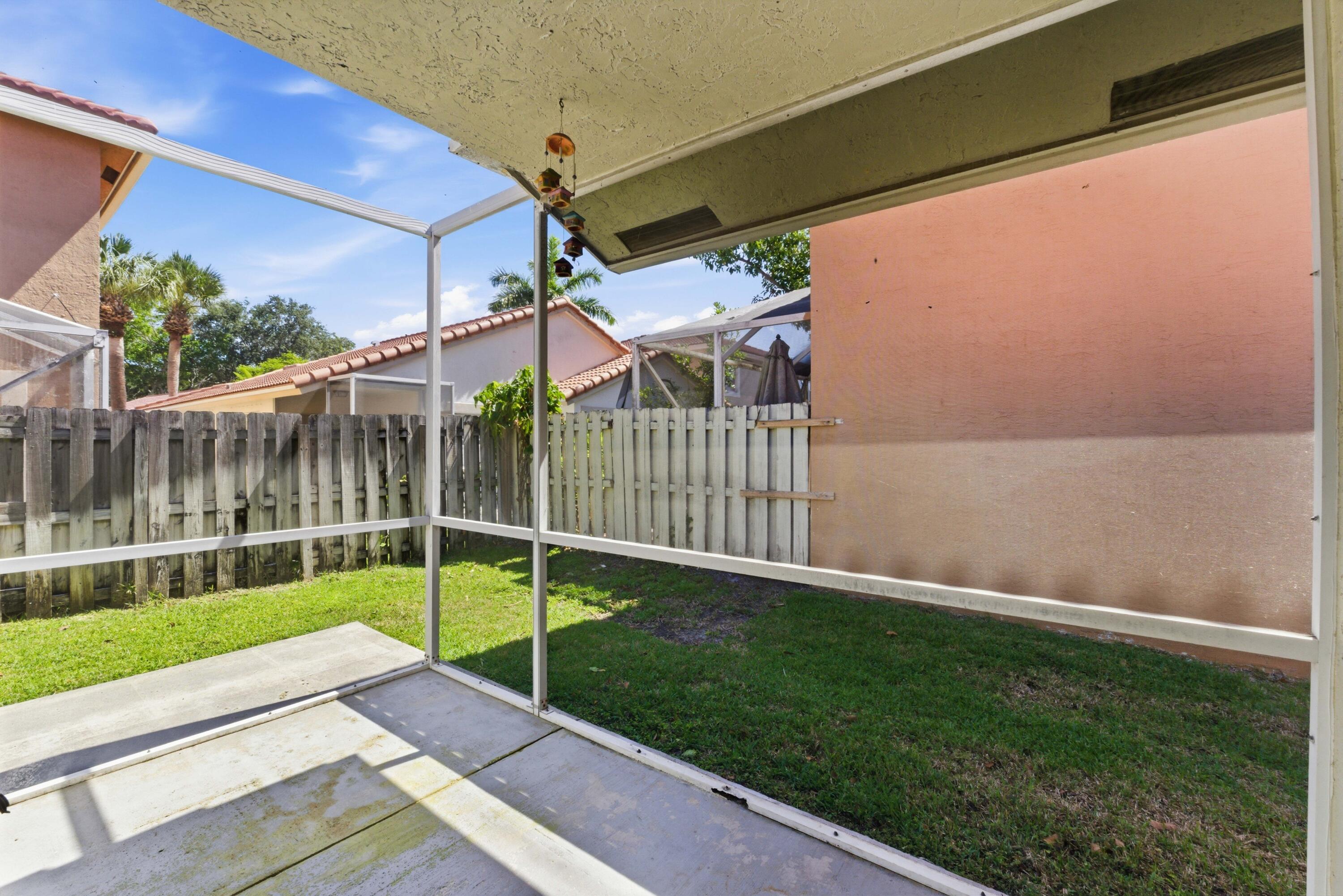 BOCA CHASE TR 4 - Residential Lease
