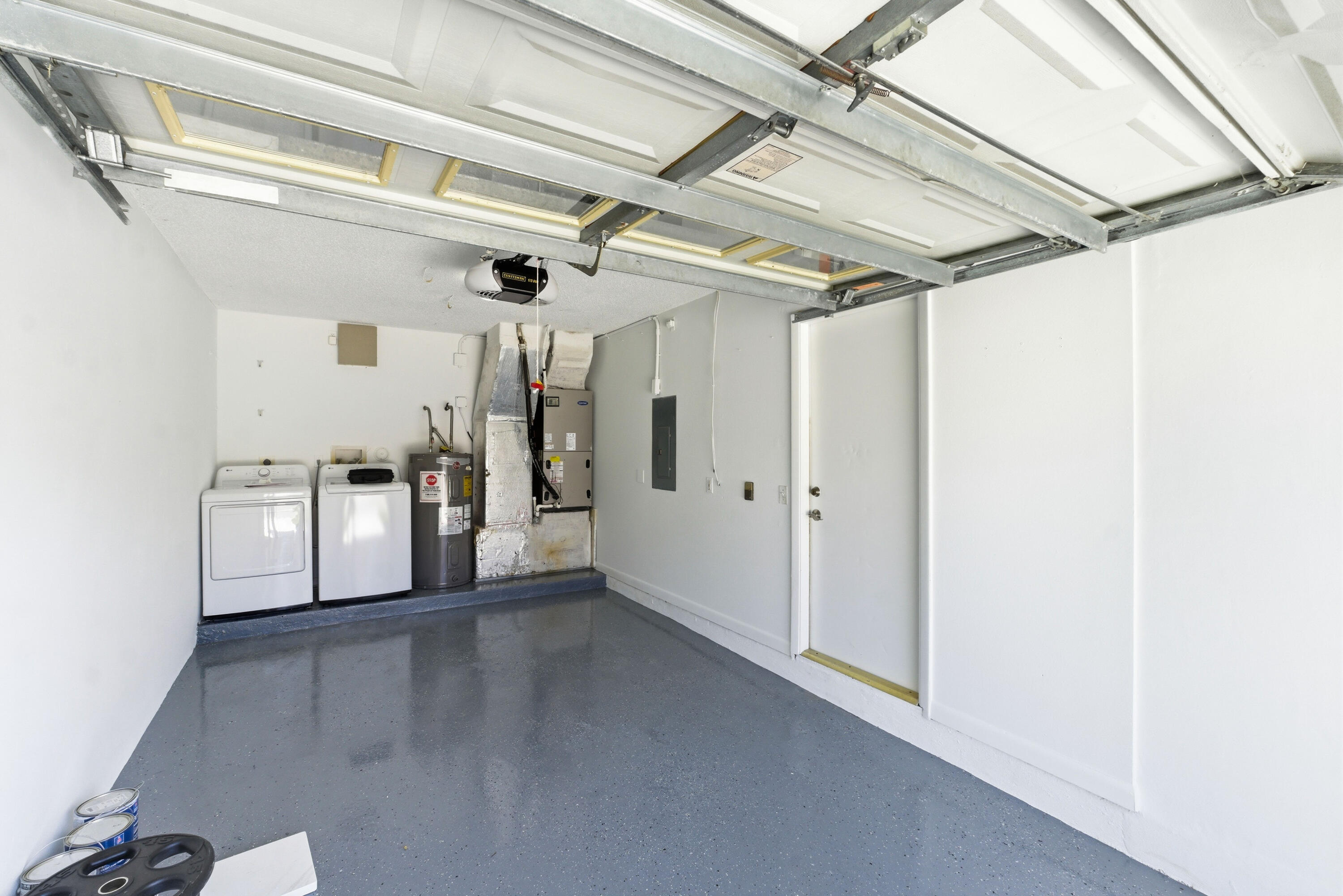 BOCA CHASE TR 4 - Residential Lease