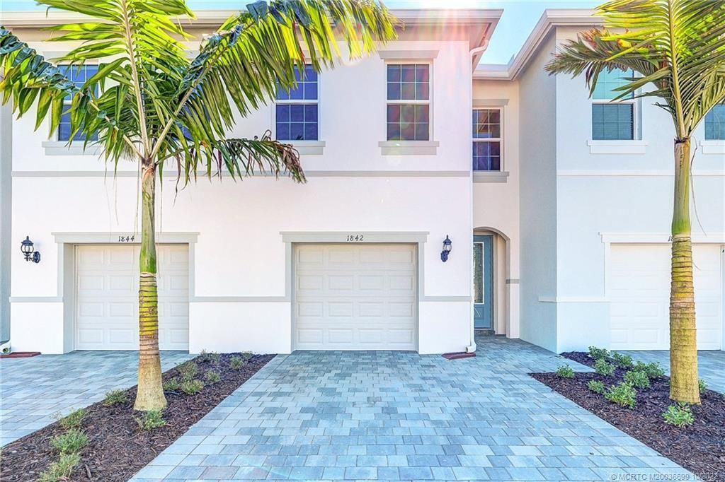 Photo of 1842 SE Roxy Way, Stuart, FL 34996 (MLS # R11019776)