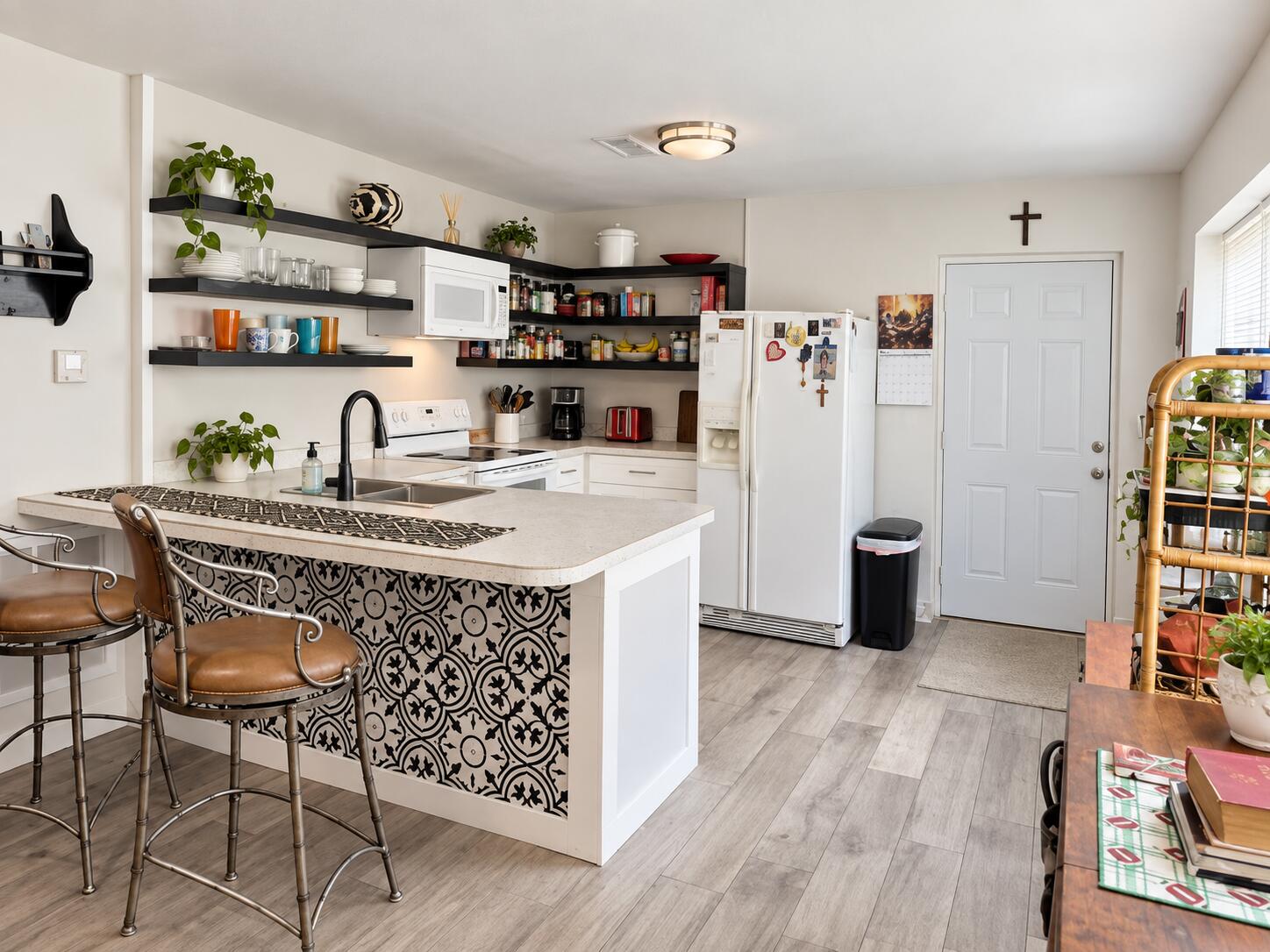 2205 NE 4th Court