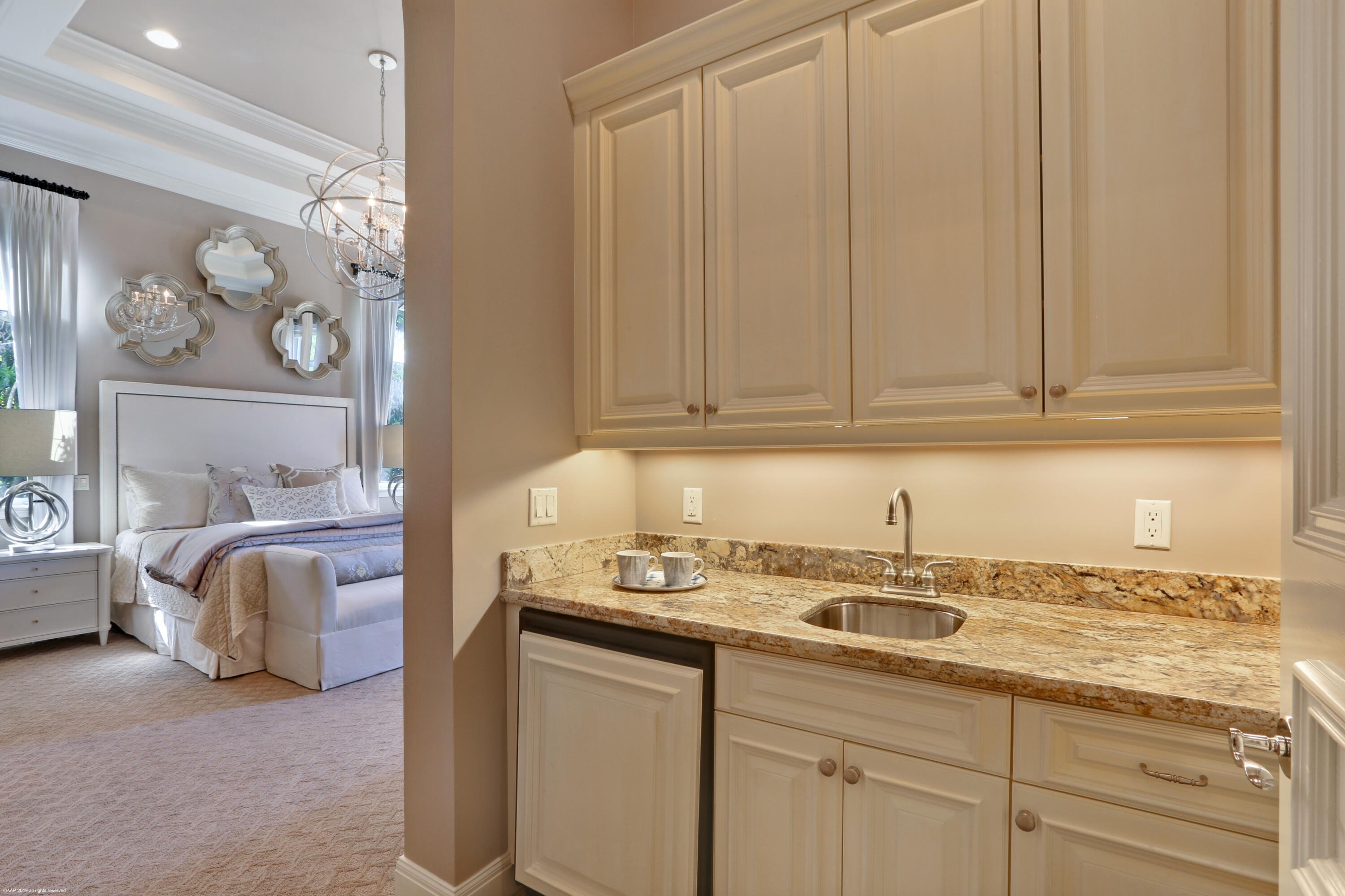 OLD PALM - Residential