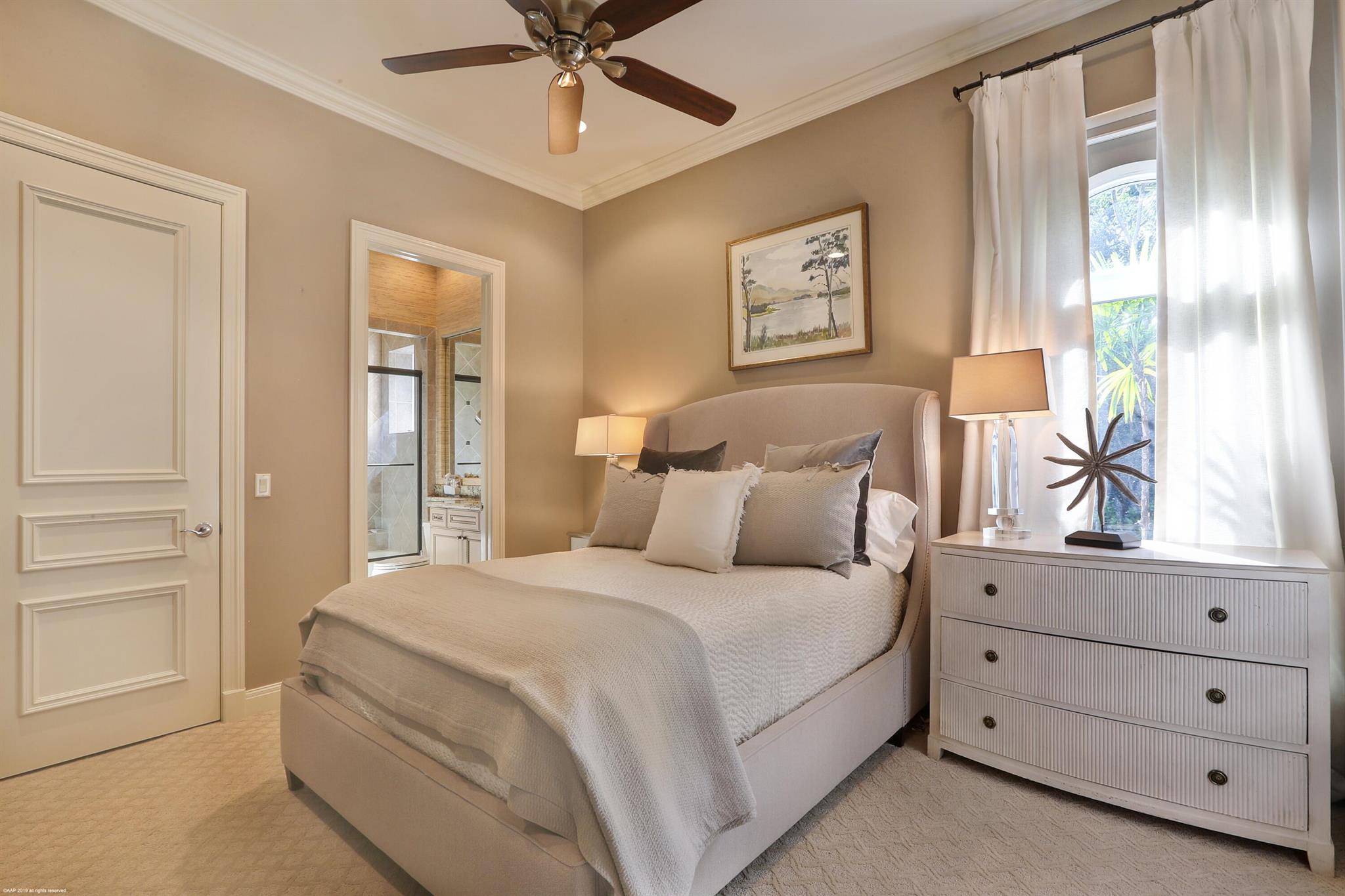 OLD PALM - Residential