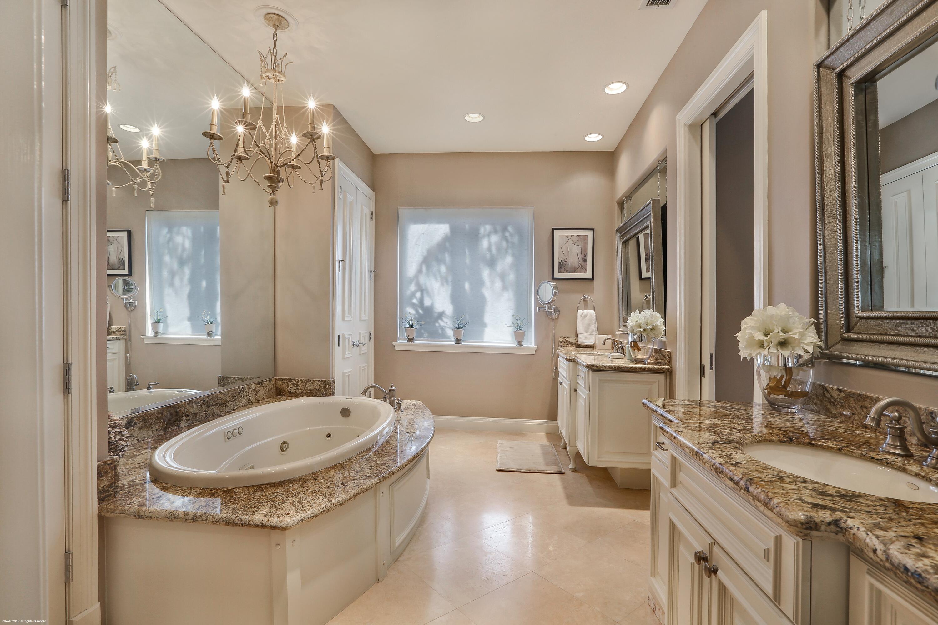 OLD PALM - Residential