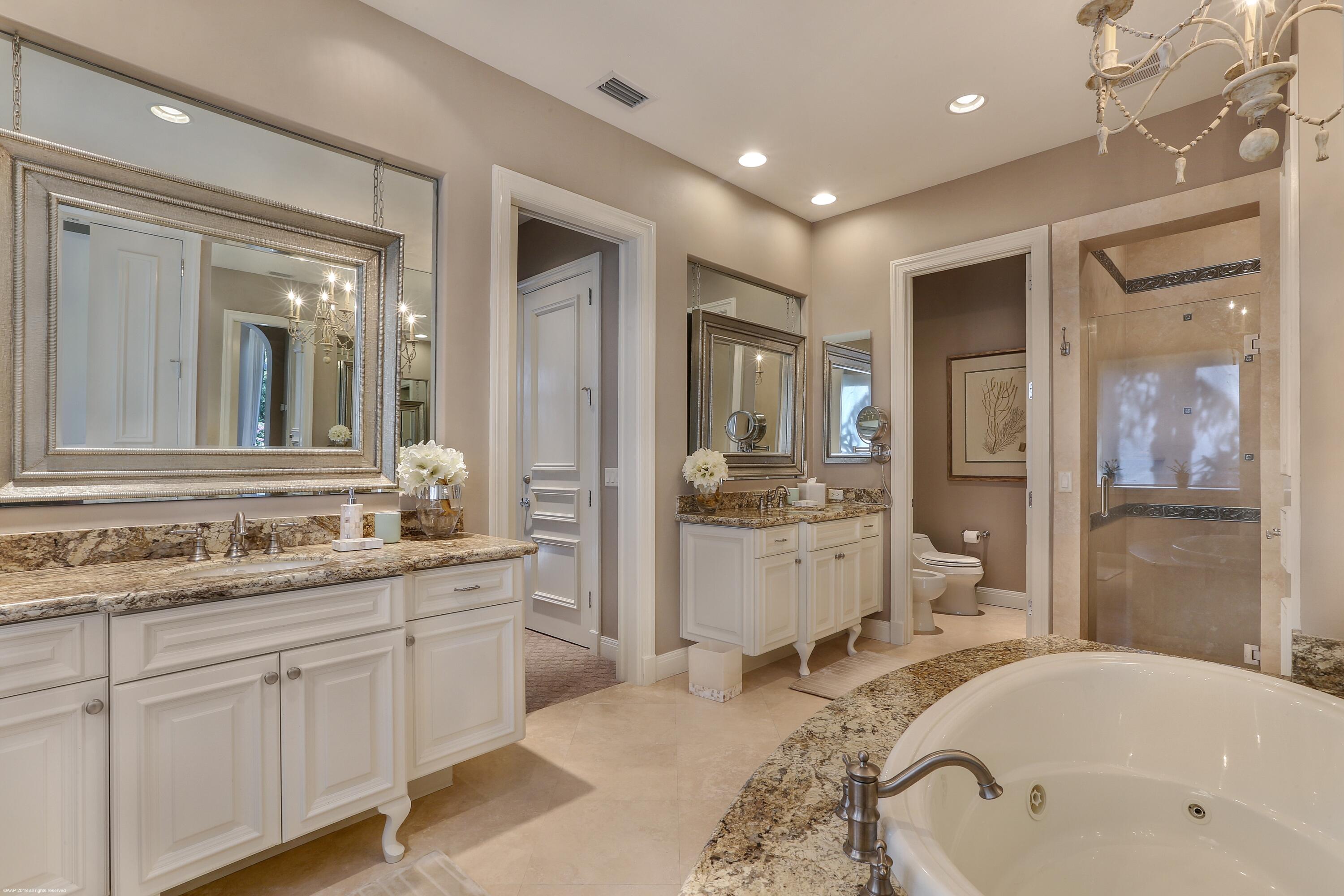 OLD PALM - Residential