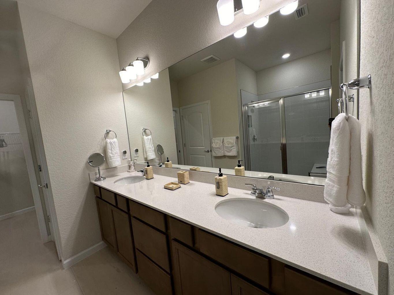 DEL WEBB AT TRADITION PLA - Residential Lease
