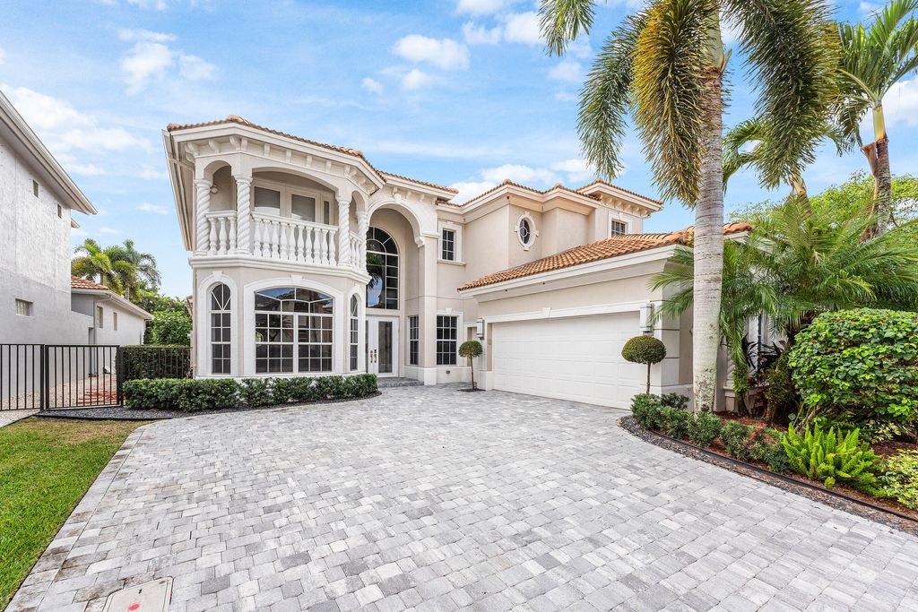 Photo of 8168 Valhalla Drive, Delray Beach, FL 33446 (MLS # R11144593)