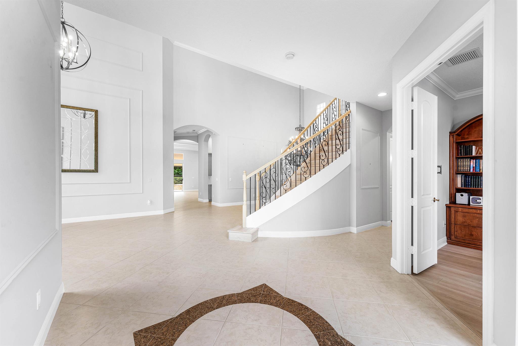 Mizner Country Club - Residential