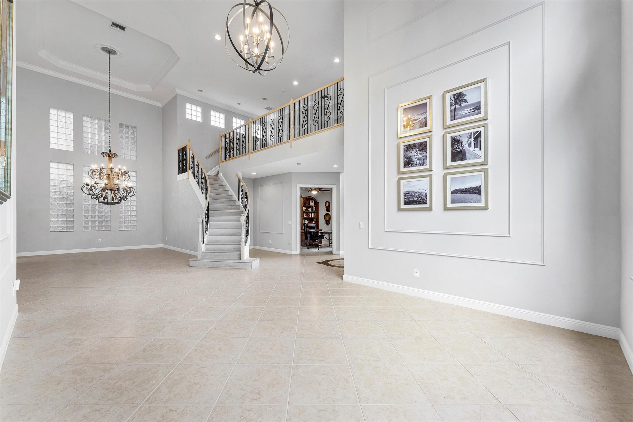 Mizner Country Club - Residential