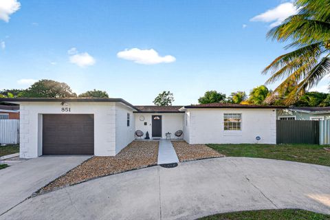 851 SW 67th Avenue Pompano Beach FL 33068