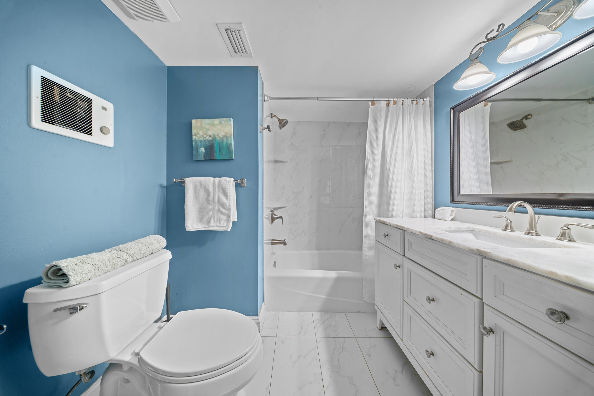 PINEAPPLE BLUFF - Residential