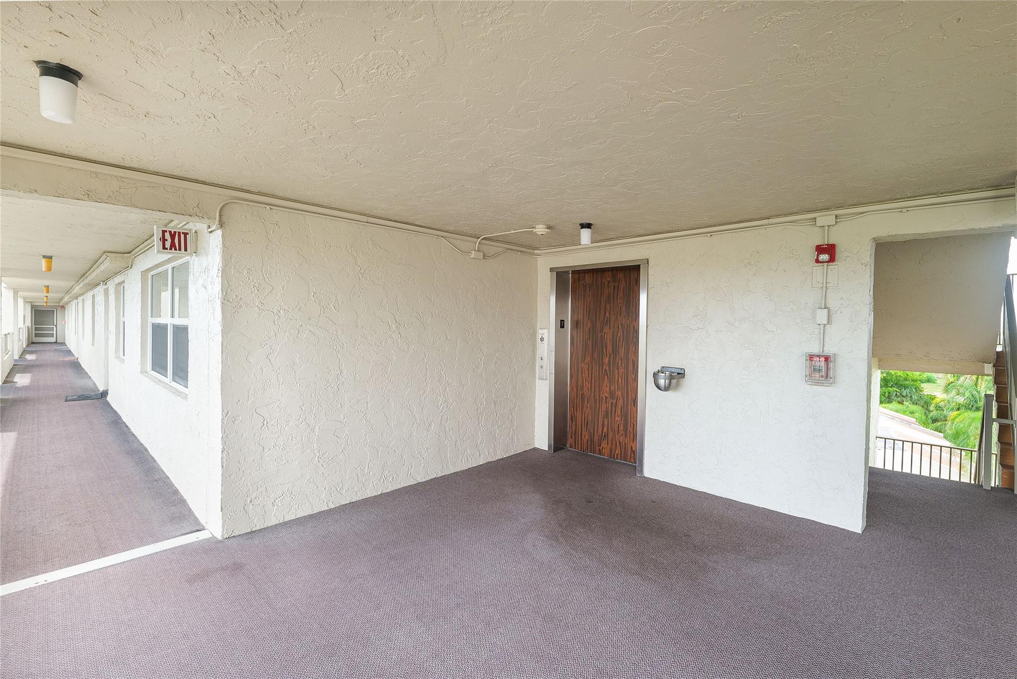 18TH HOLE AT INVERRARY - Residential