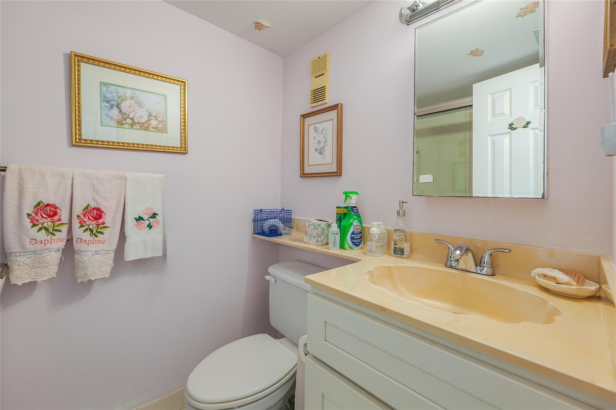 18TH HOLE AT INVERRARY - Residential