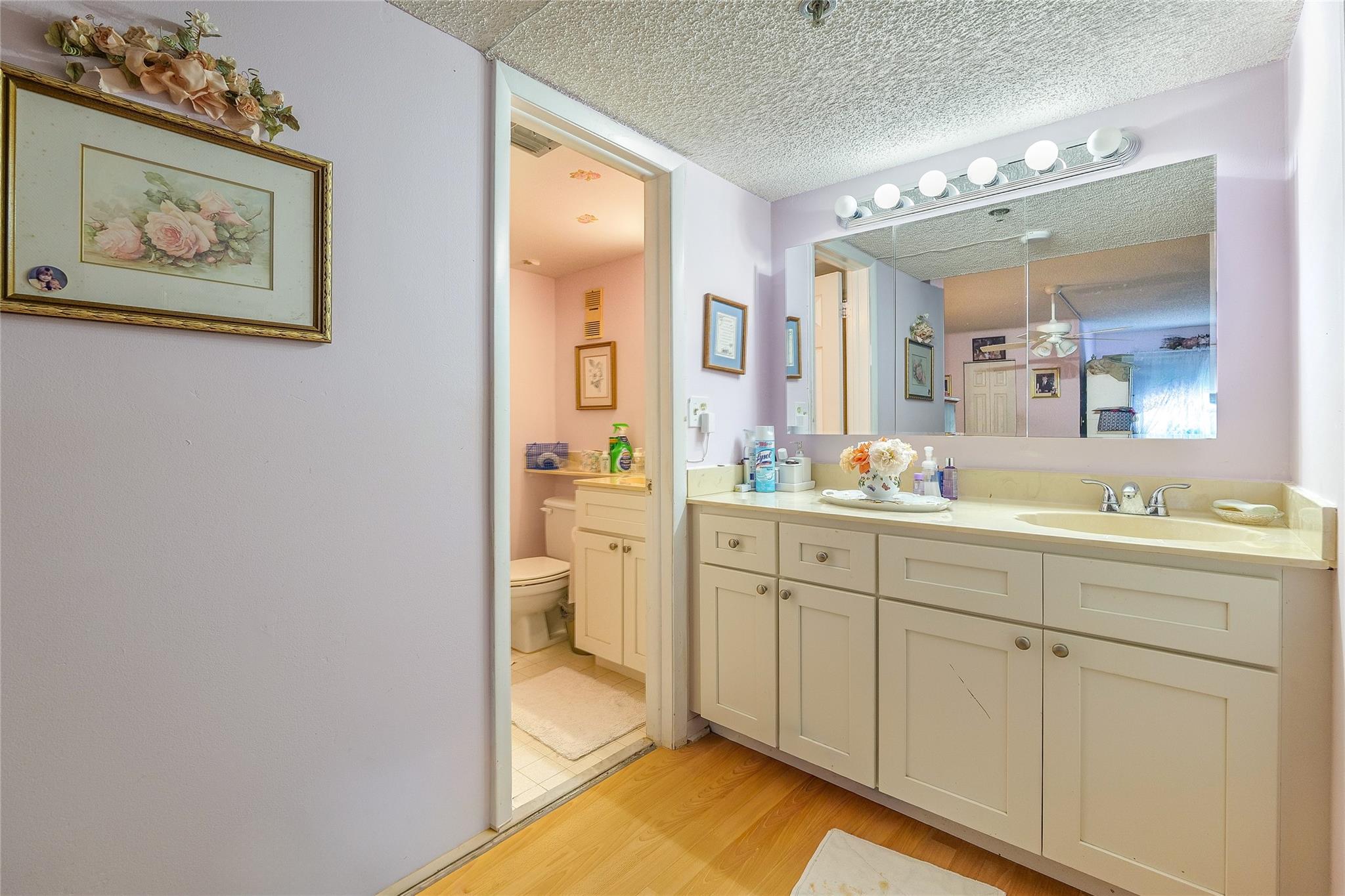 18TH HOLE AT INVERRARY - Residential