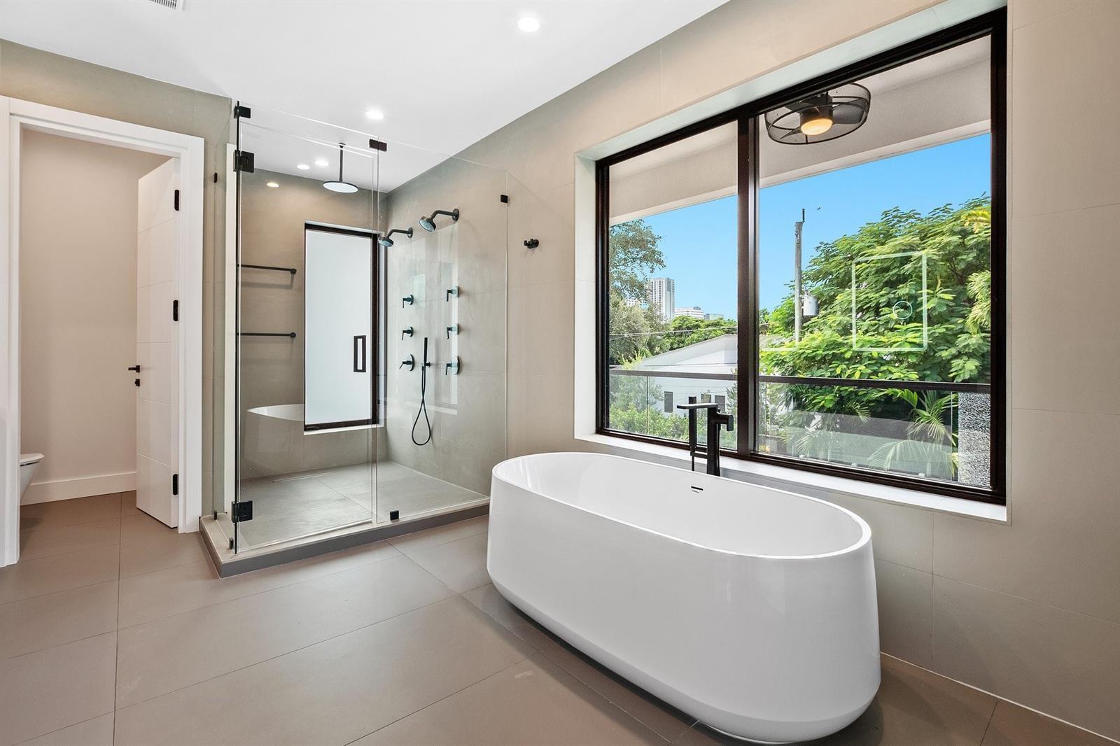 VICTORIA PARK - Residential