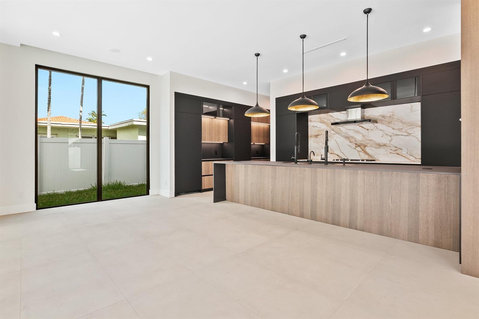 VICTORIA PARK - Residential