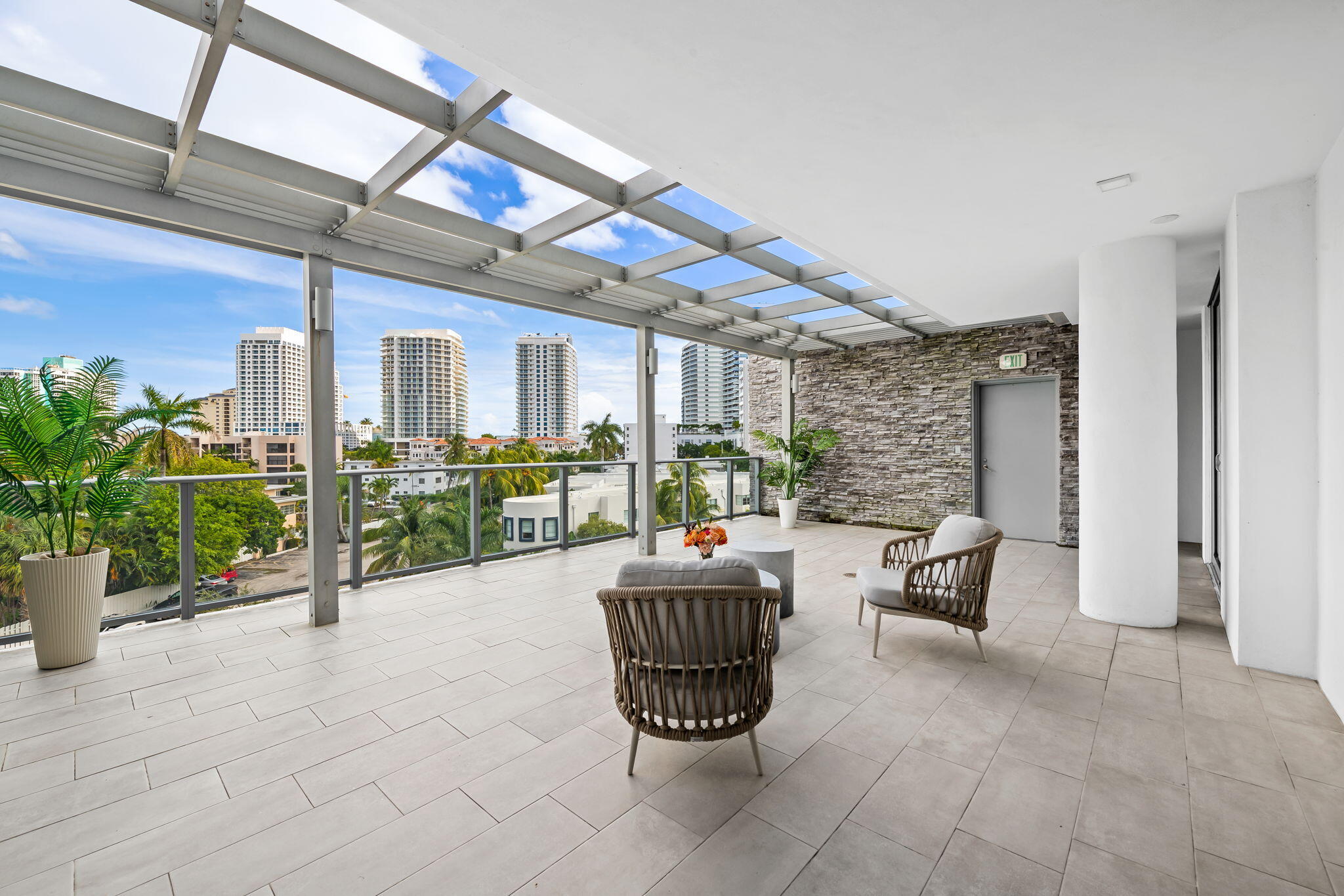 ADAGIO FORT LAUDERDALE BEACH - Residential