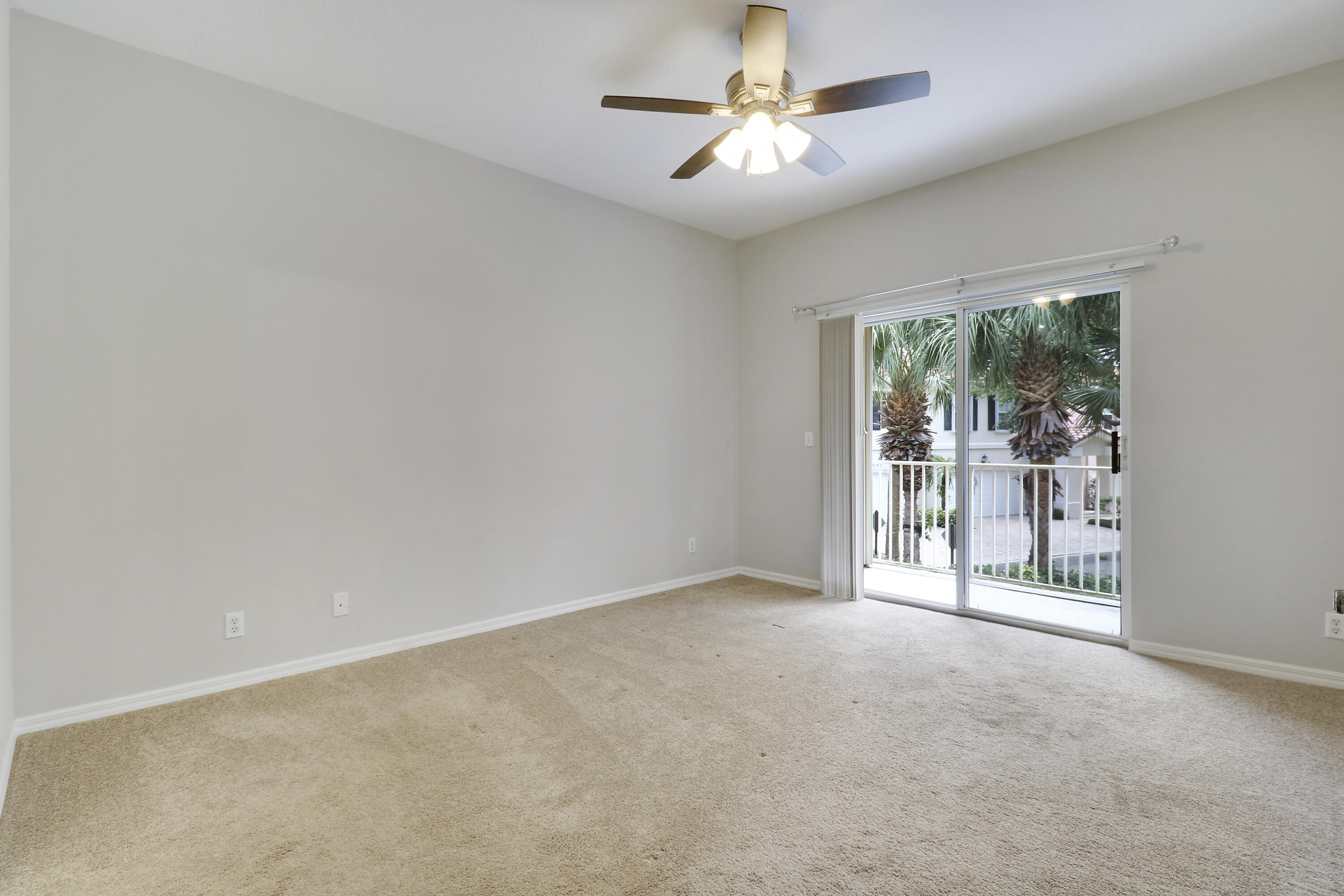 TEQUESTA TRACE CONDO - Residential Lease