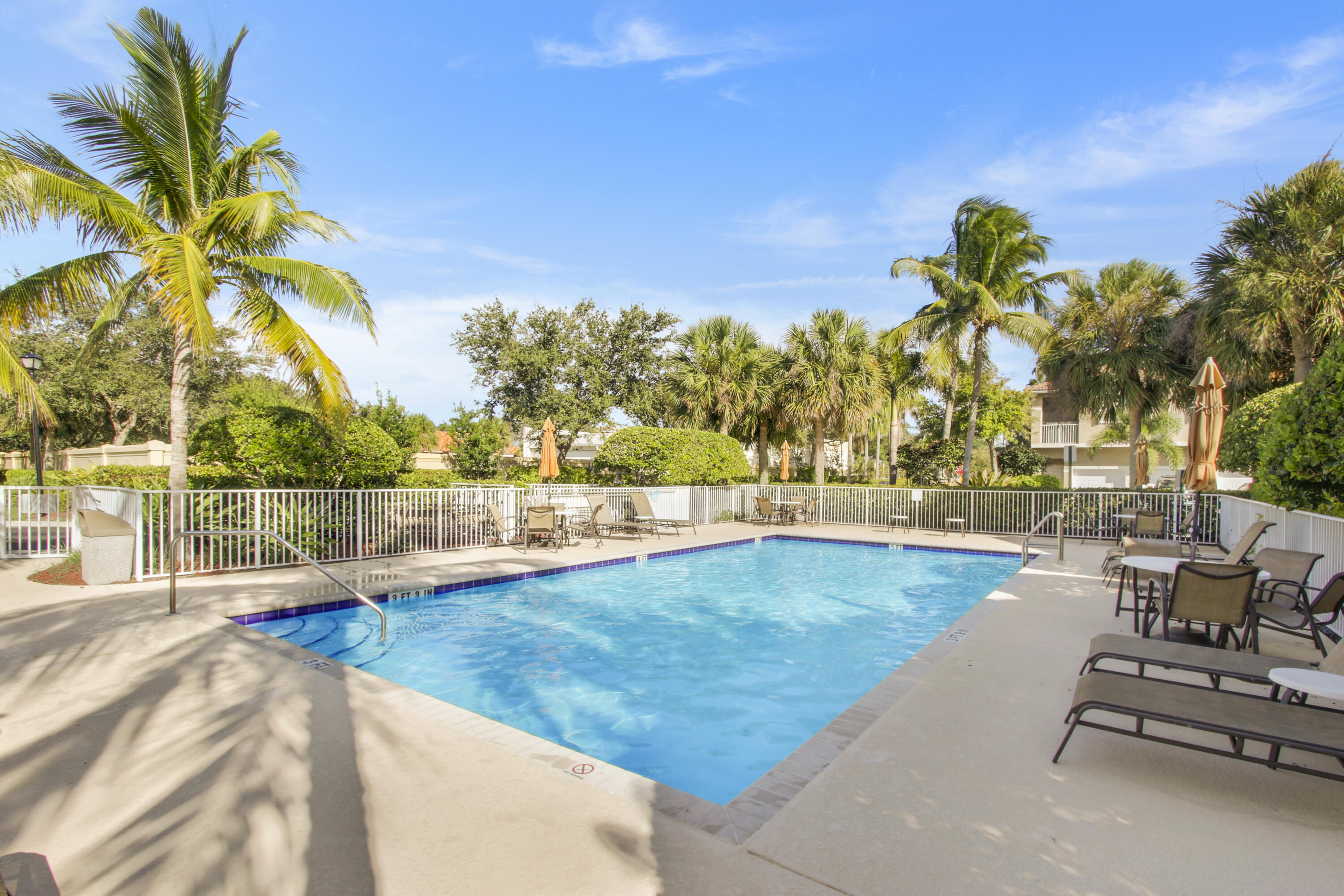 TEQUESTA TRACE CONDO - Residential Lease