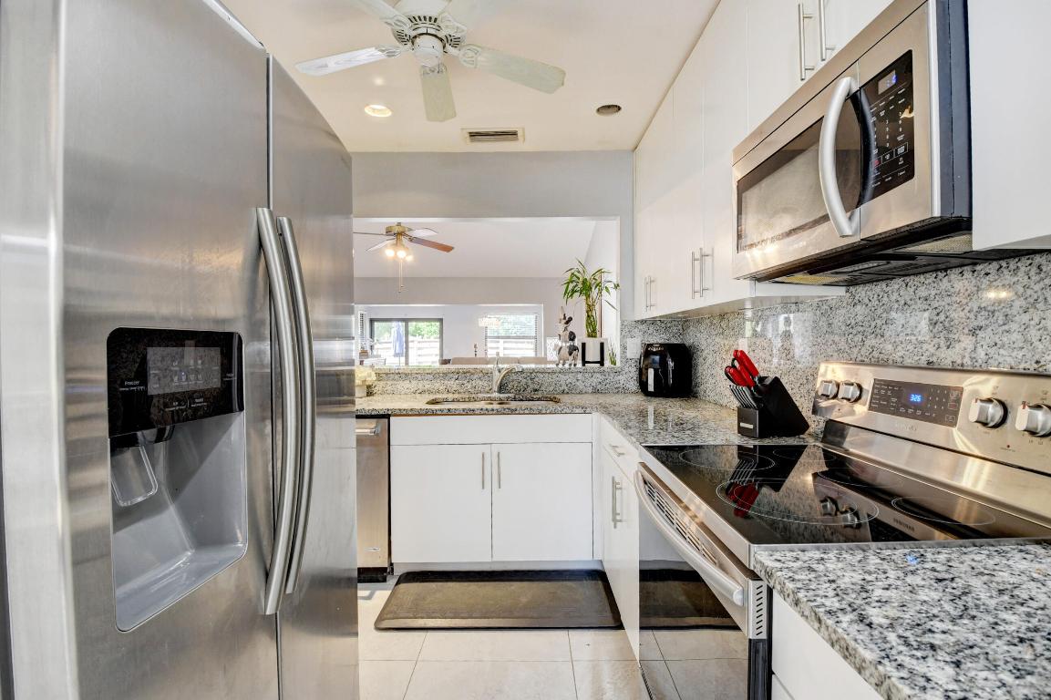 TIBURON II PH II - Residential