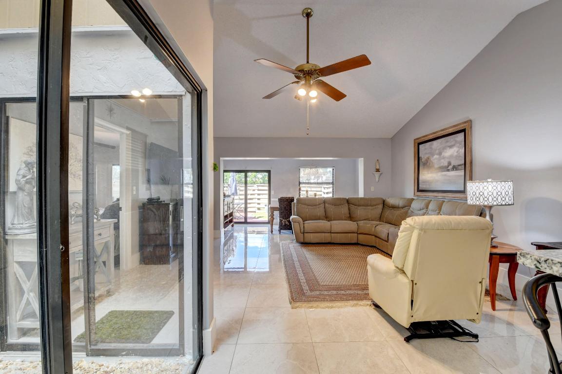 TIBURON II PH II - Residential