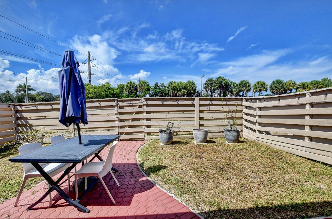 TIBURON II PH II - Residential