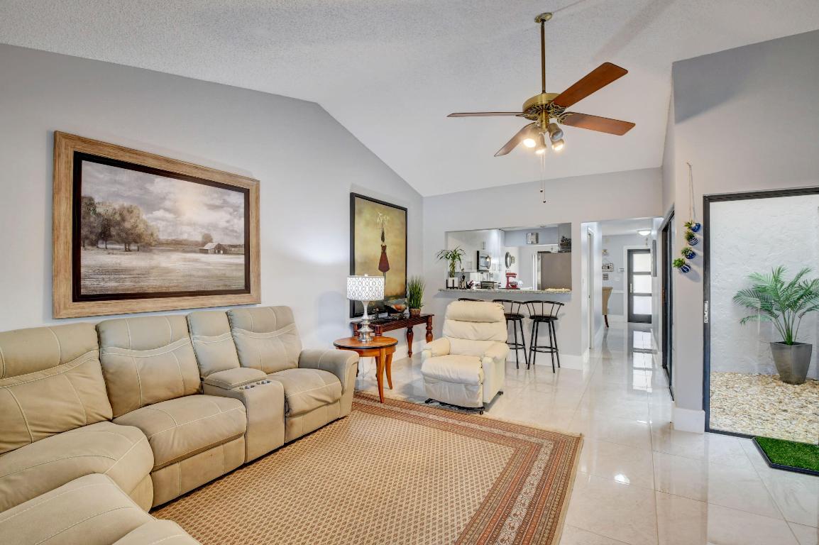 TIBURON II PH II - Residential