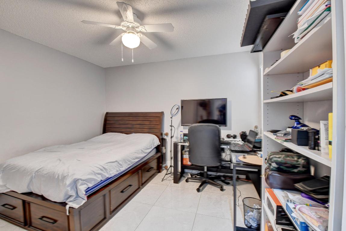 TIBURON II PH II - Residential