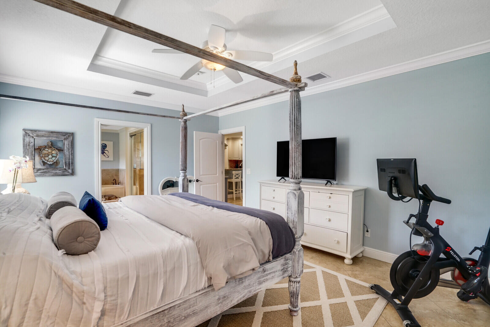 FOREST HILLS - Residential Lease