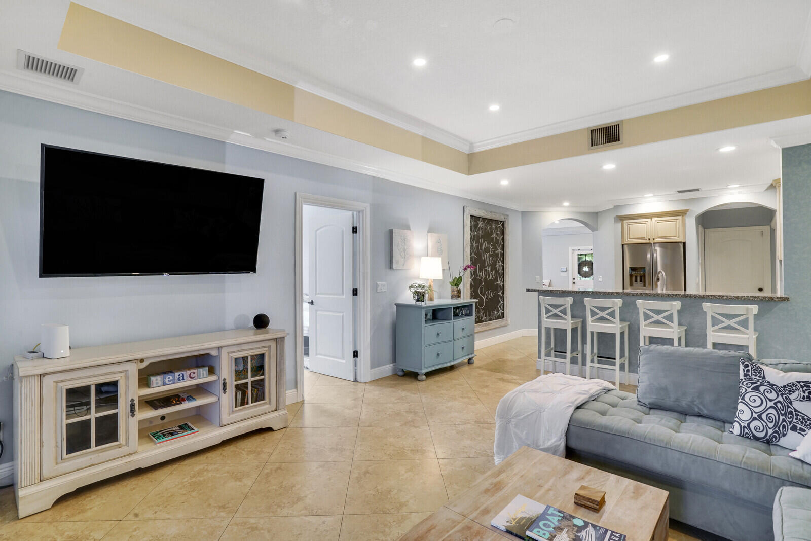 FOREST HILLS - Residential Lease
