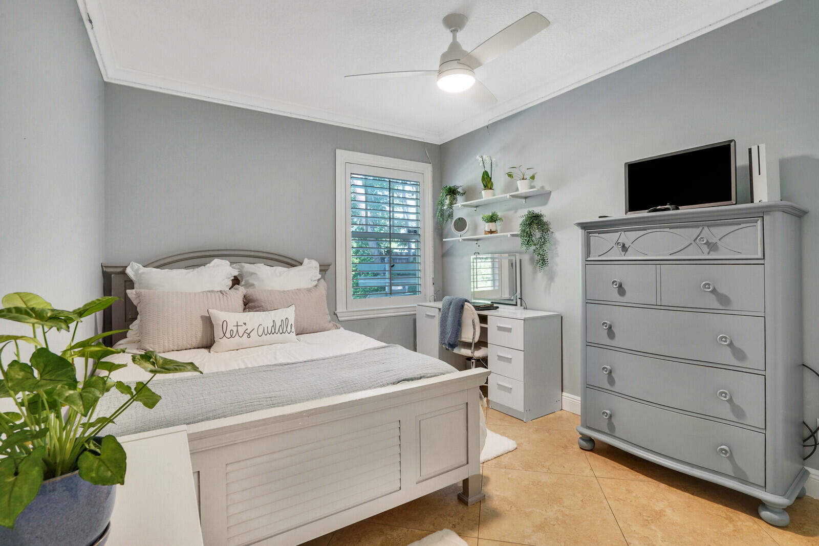 FOREST HILLS - Residential Lease