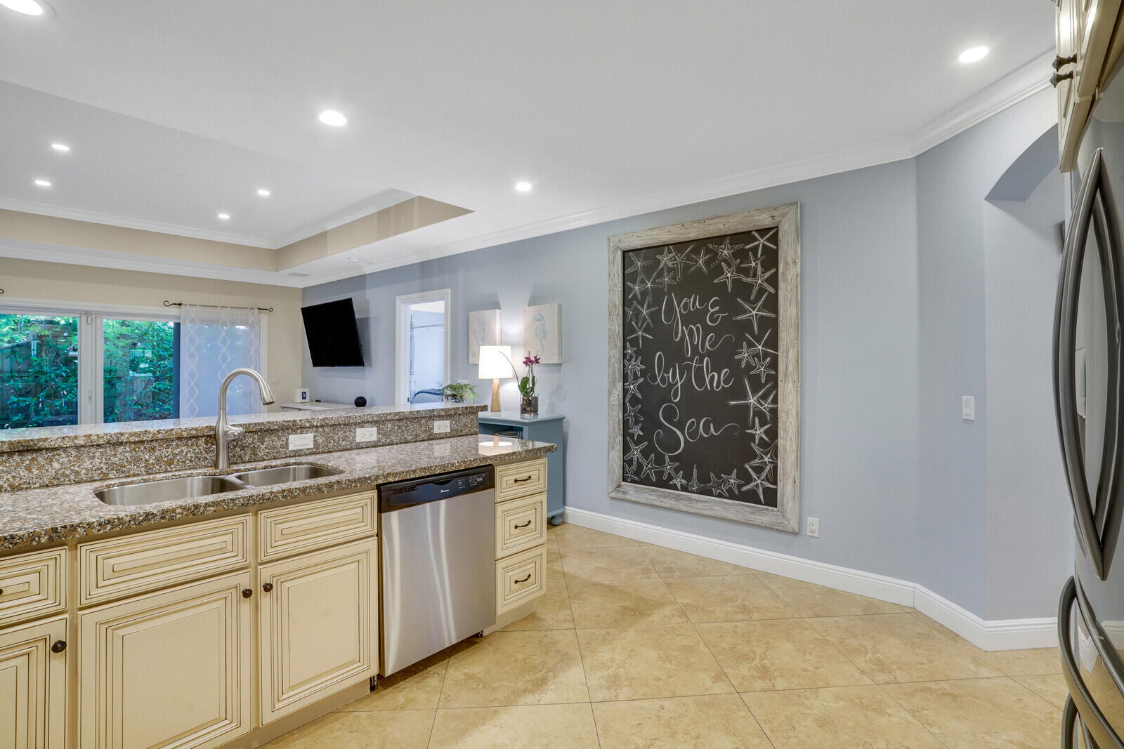 FOREST HILLS - Residential Lease