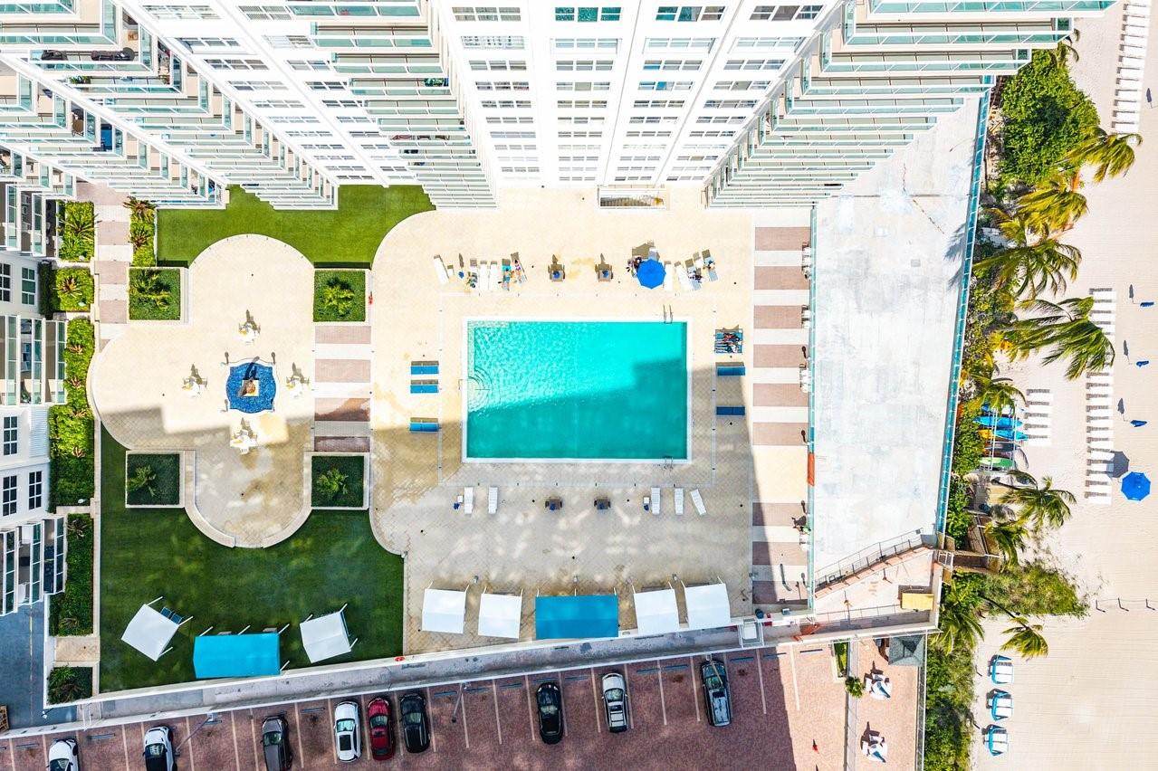 PLAYA DEL MAR CONDOMINIUM - Residential