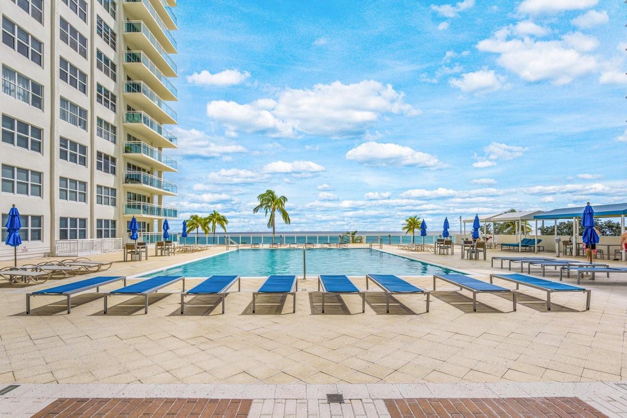 PLAYA DEL MAR CONDOMINIUM - Residential