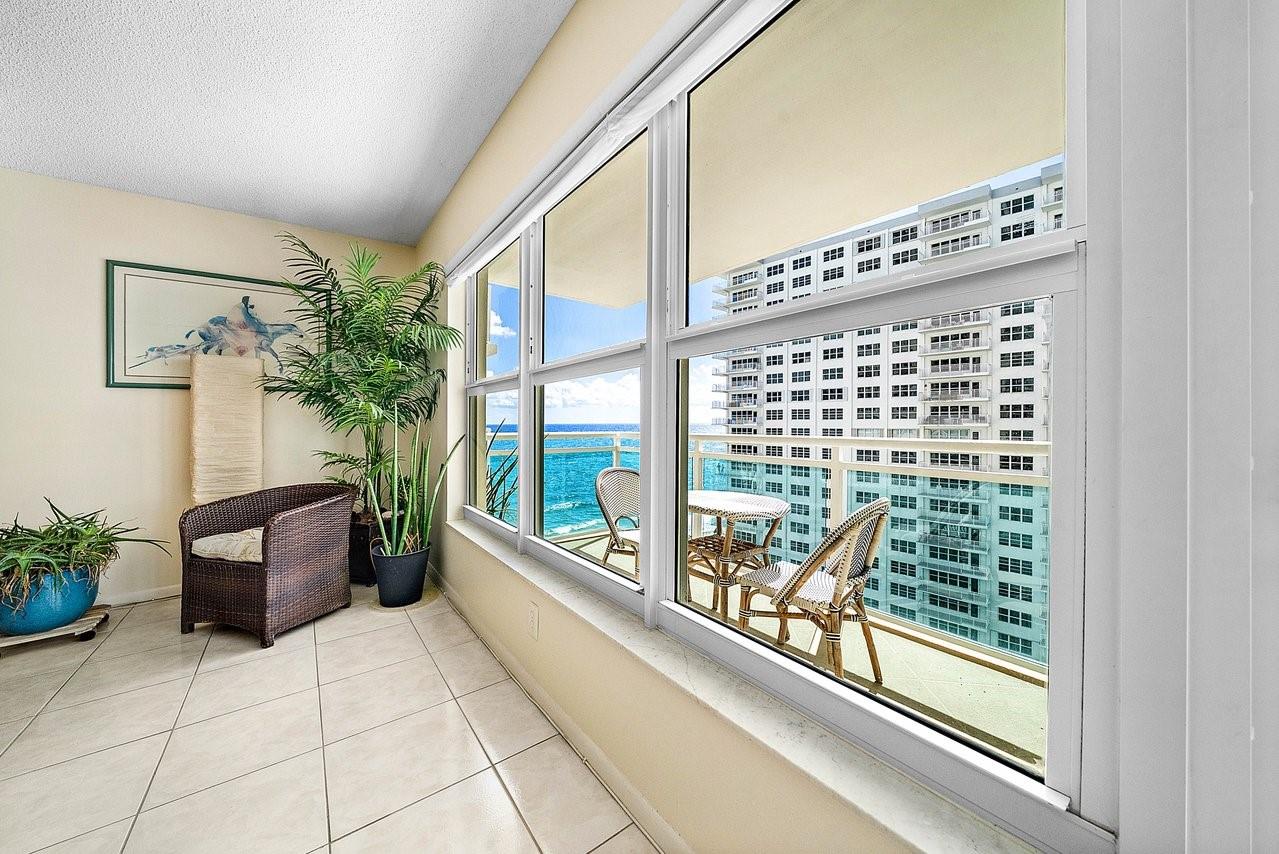 PLAYA DEL MAR CONDOMINIUM - Residential