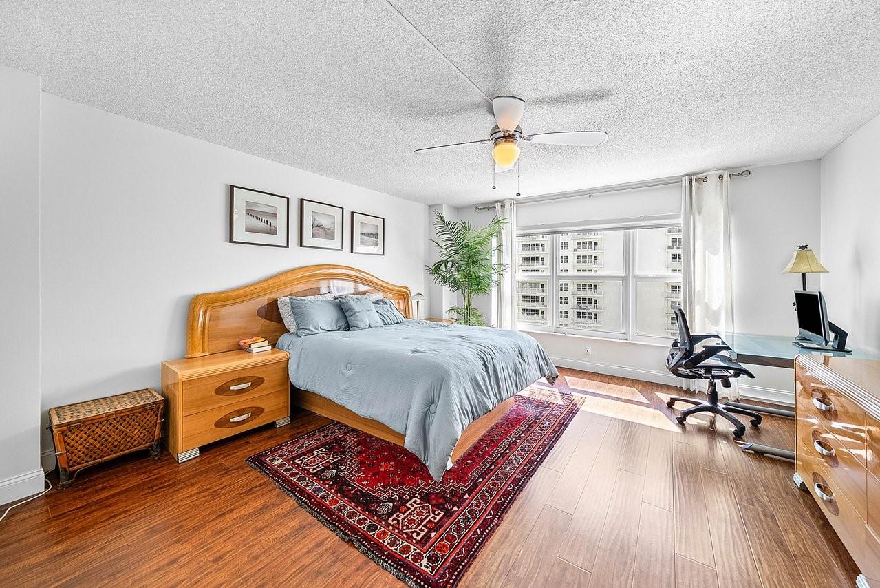 PLAYA DEL MAR CONDOMINIUM - Residential