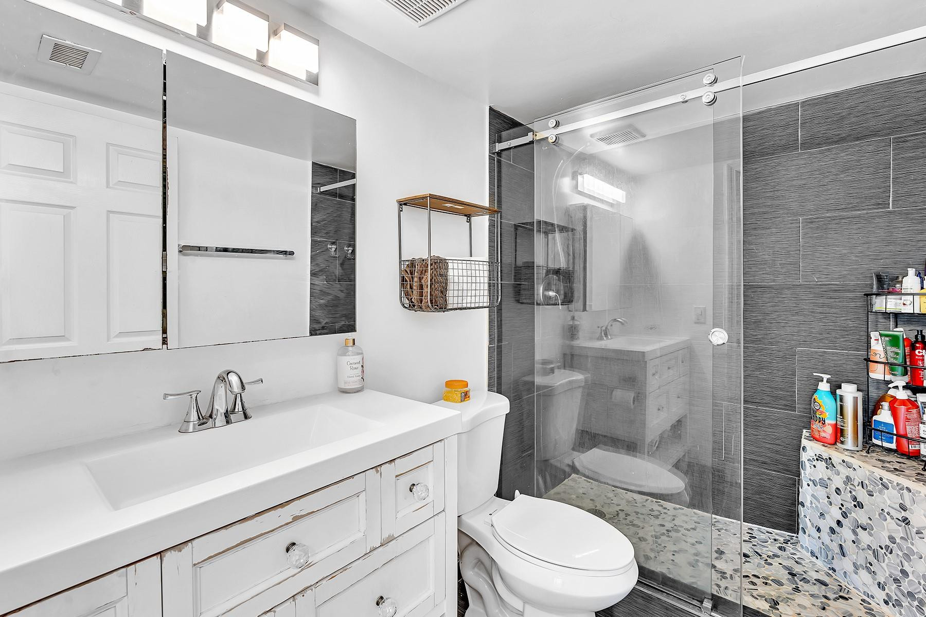 2131 SE 10th Avenue 1117