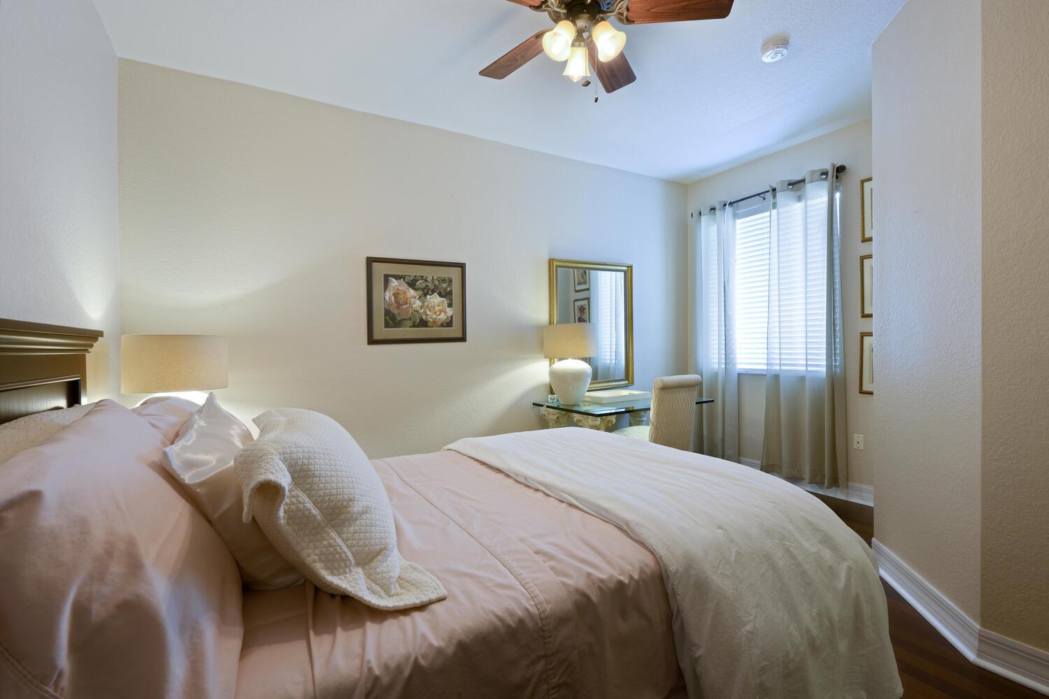VILABELLA CENTRAL PARK CO - Residential Lease
