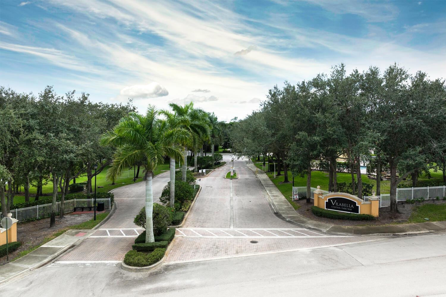 VILABELLA CENTRAL PARK CO - Residential Lease