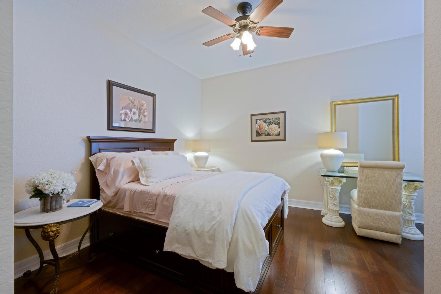 VILABELLA CENTRAL PARK CO - Residential Lease